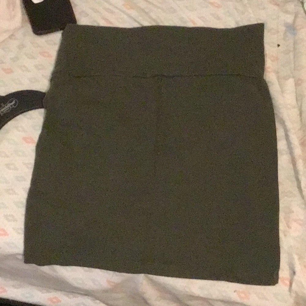 green pencil skirt